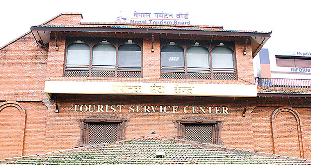 एक महिनामै भित्रिए एक लाख २० हजारभन्दा बढी पर्यटक
